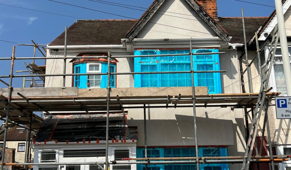 External wall insulation-Silicone render finish 90mm insulation in East Ham